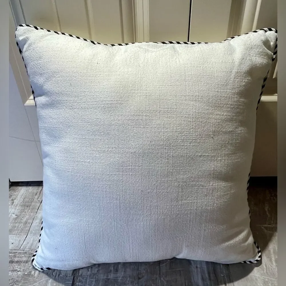 NWOT Halloween gnome accent pillow